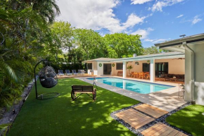 Epic 5BR House, Pool & Mini Golf & Pond & Terrace, West Miami